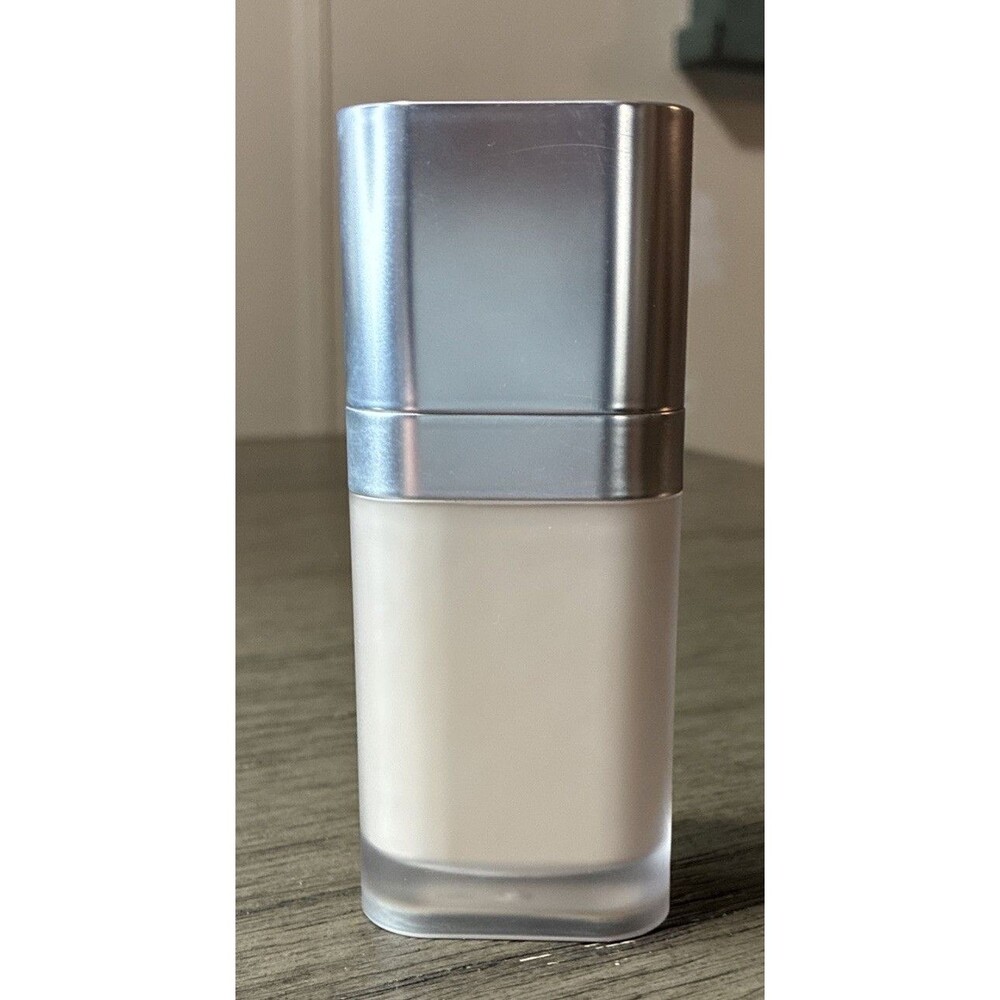 R.E.M Beauty Sweetener Foundation FAIR 2N 30ml / 1 Fl Oz.